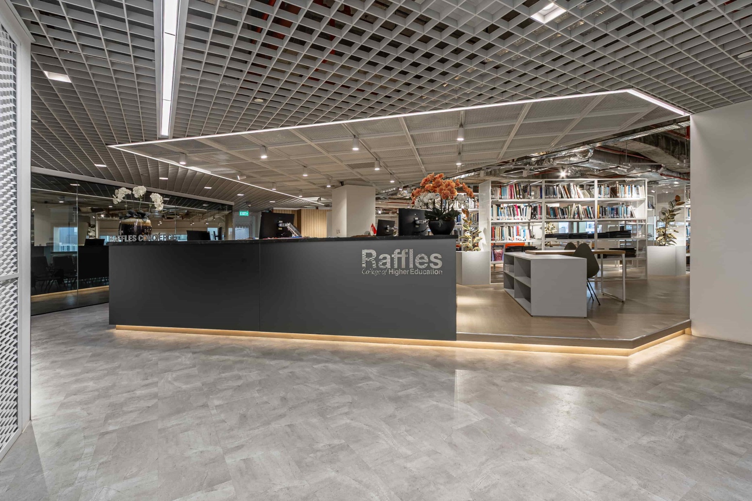 250821_Raffles Singapore_01.jpg